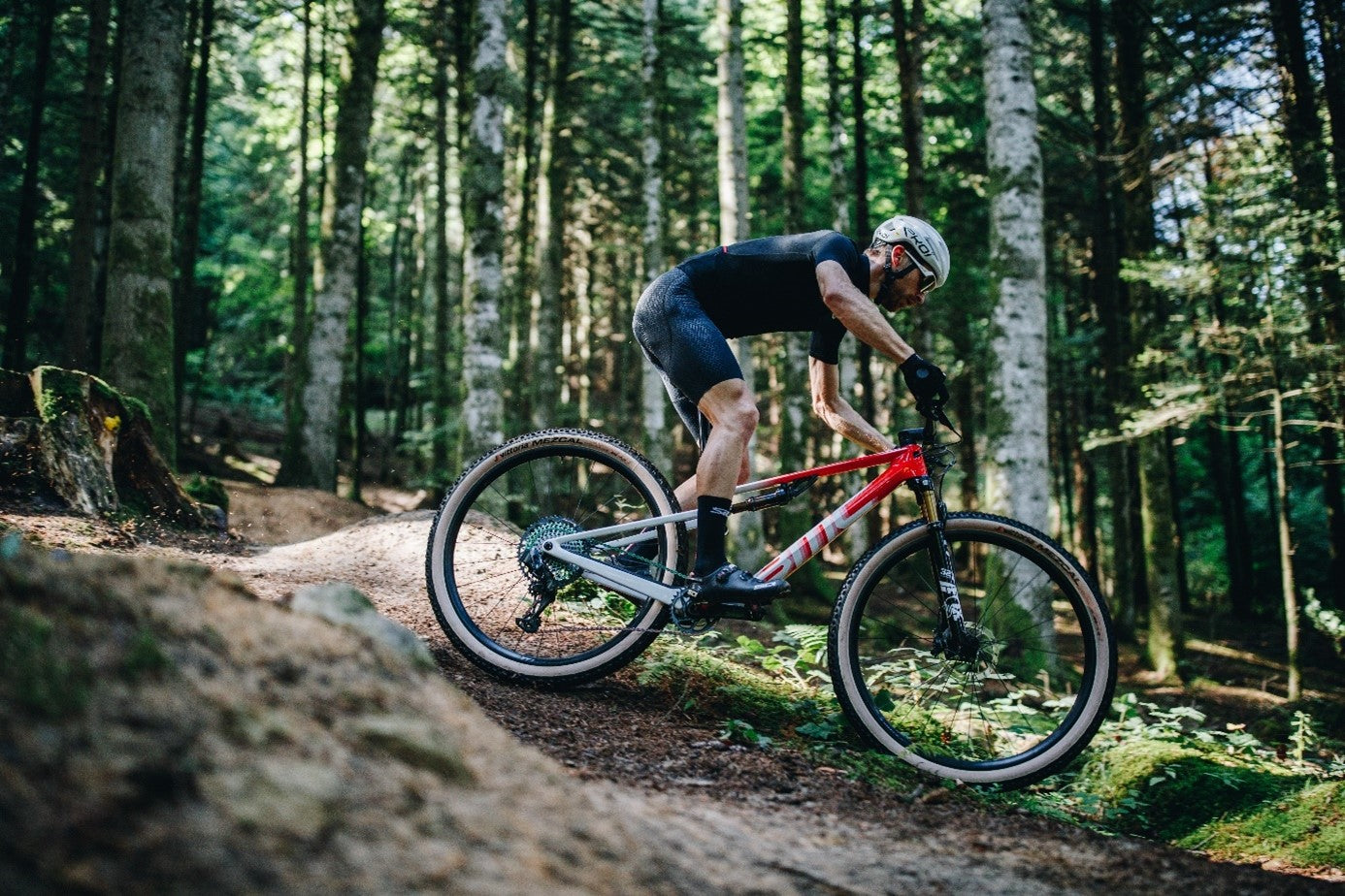 一脈相承 － BMC 推出全新 Fourstroke 系列山地車